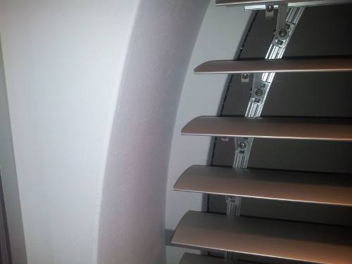 Lamele mobile pentru ferestre rotunde